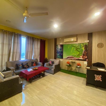 Mj Hills Rishikesh Hotell Exteriör bild