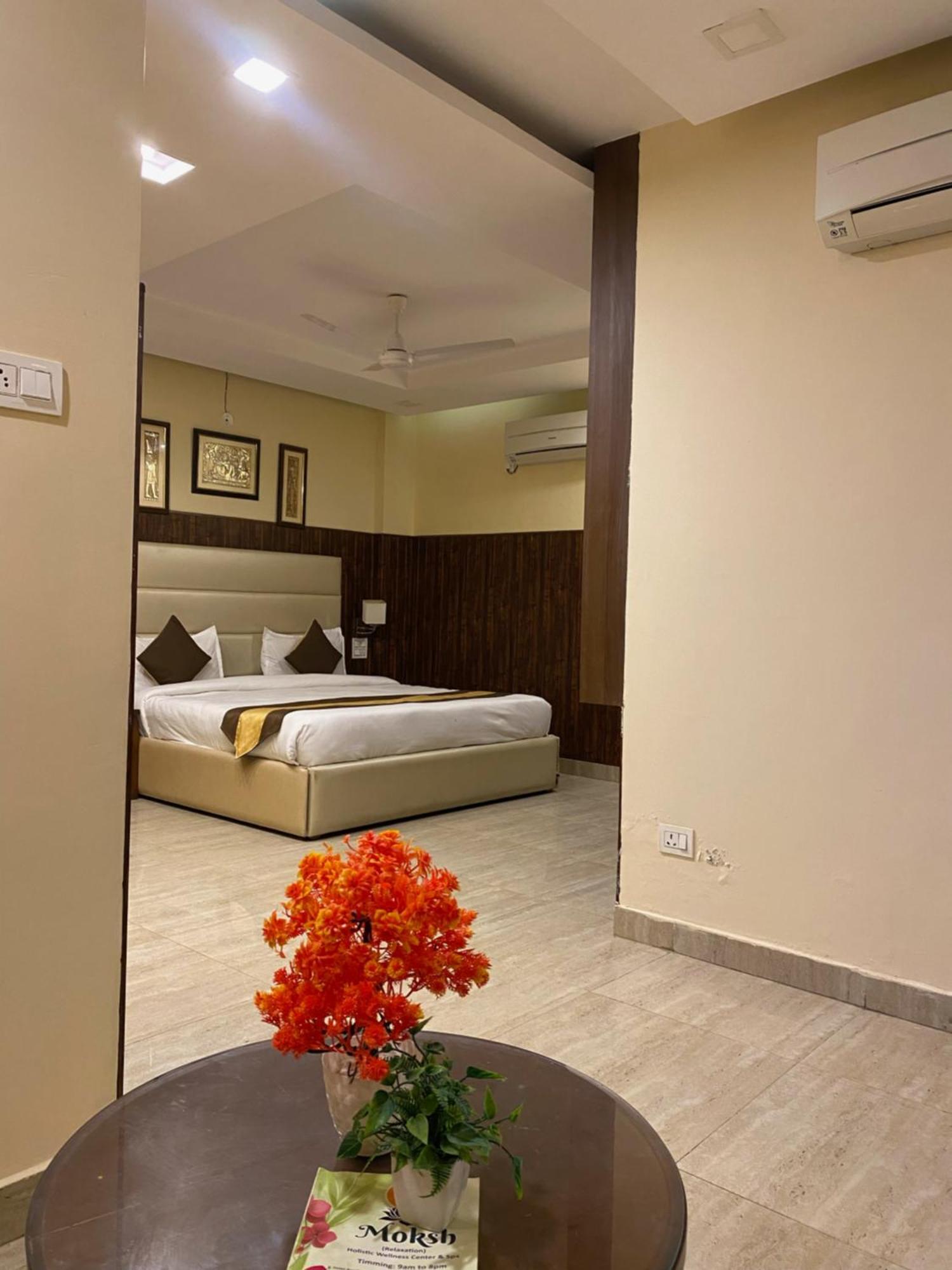 Mj Hills Rishikesh Hotell Exteriör bild