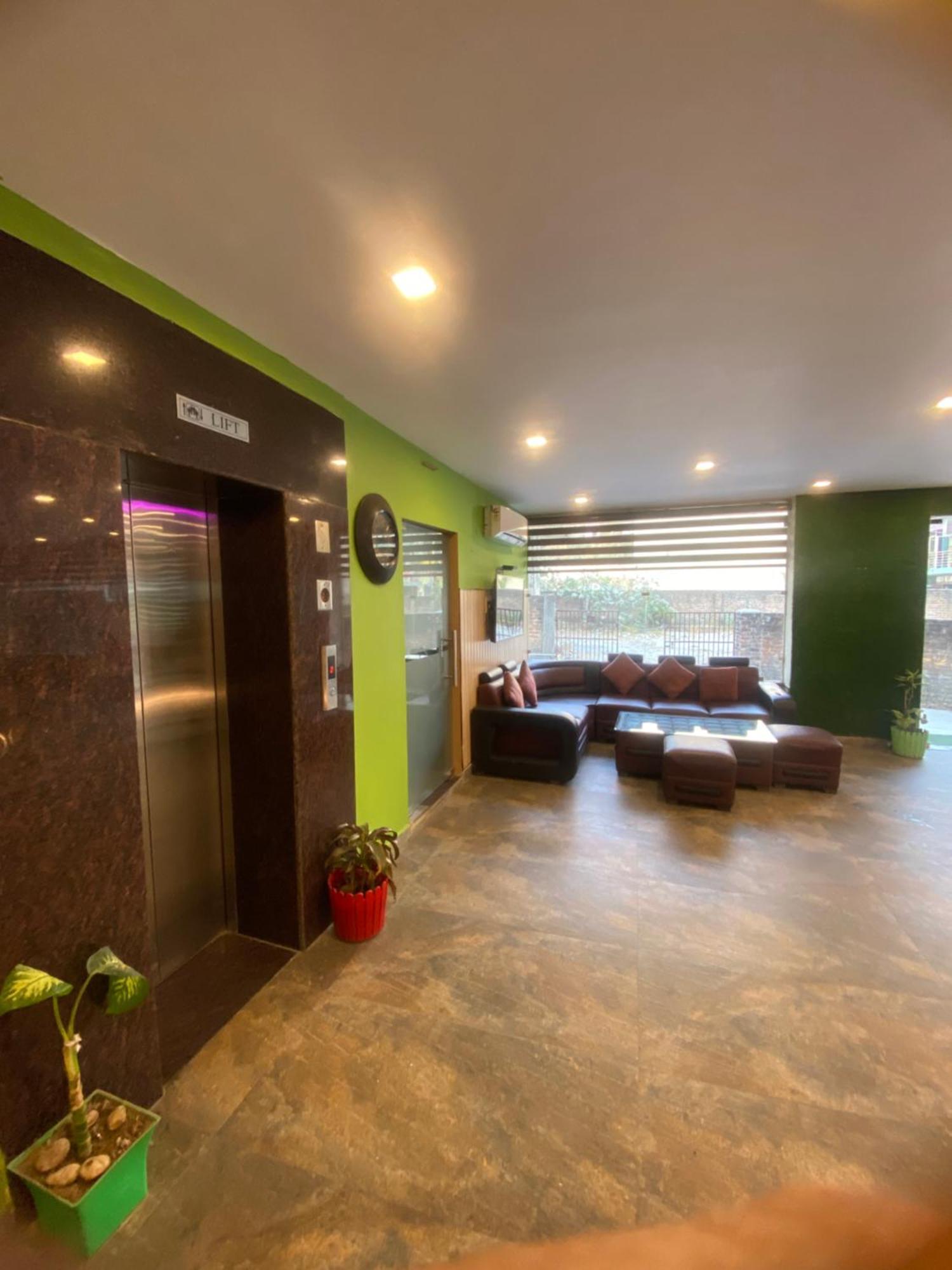 Mj Hills Rishikesh Hotell Exteriör bild