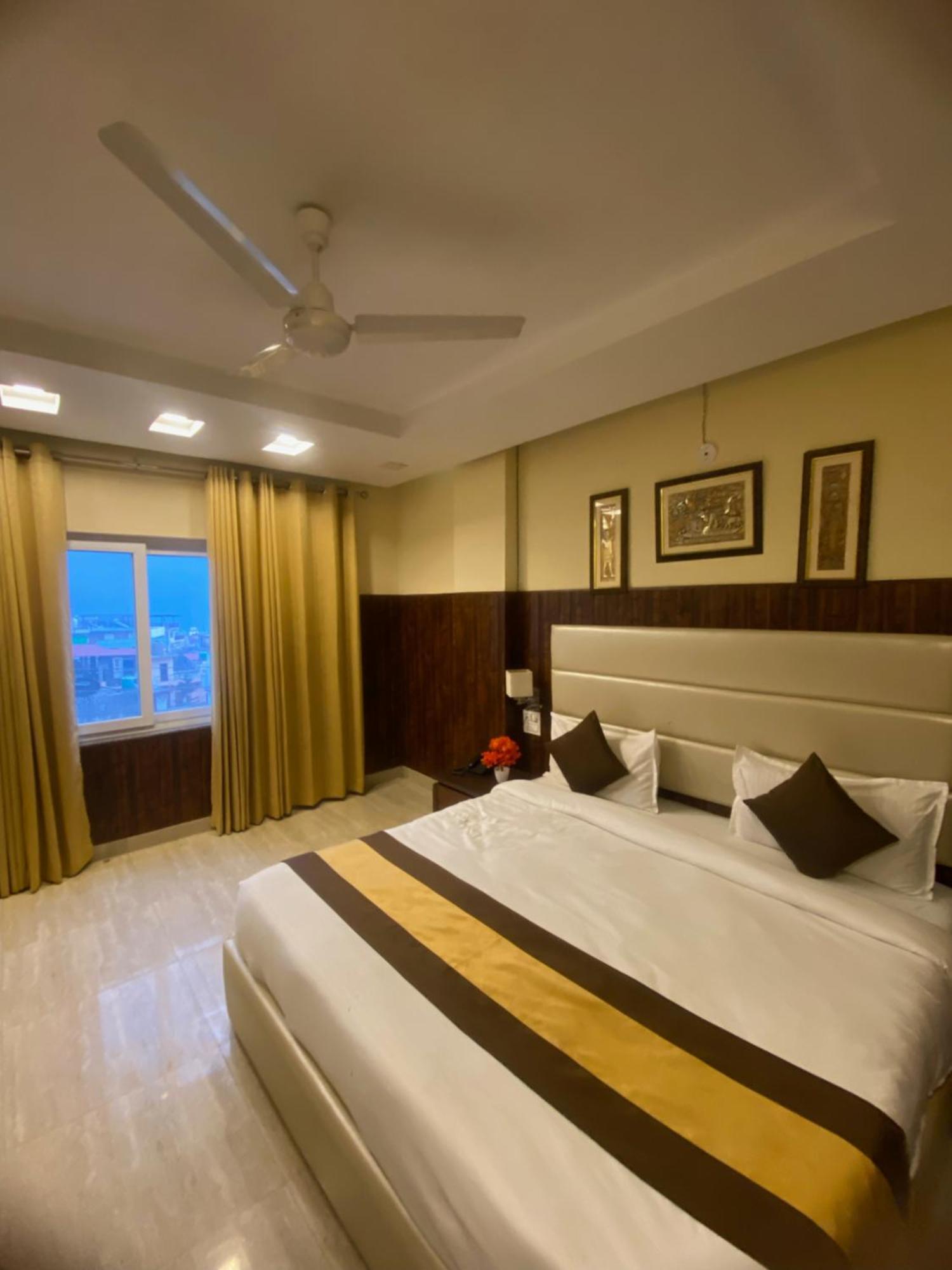Mj Hills Rishikesh Hotell Exteriör bild